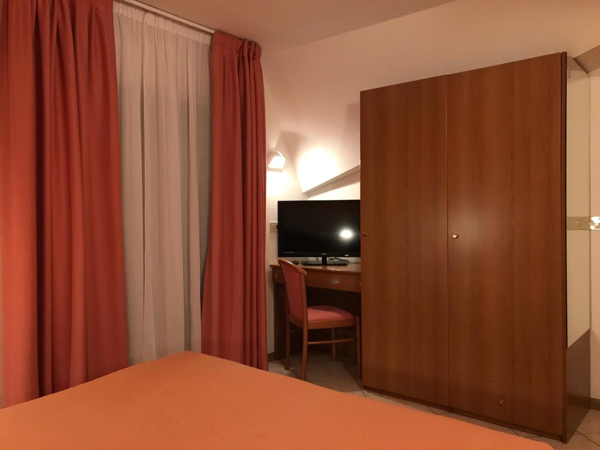 Hotel Touring Lido di Jesolo Camera foto