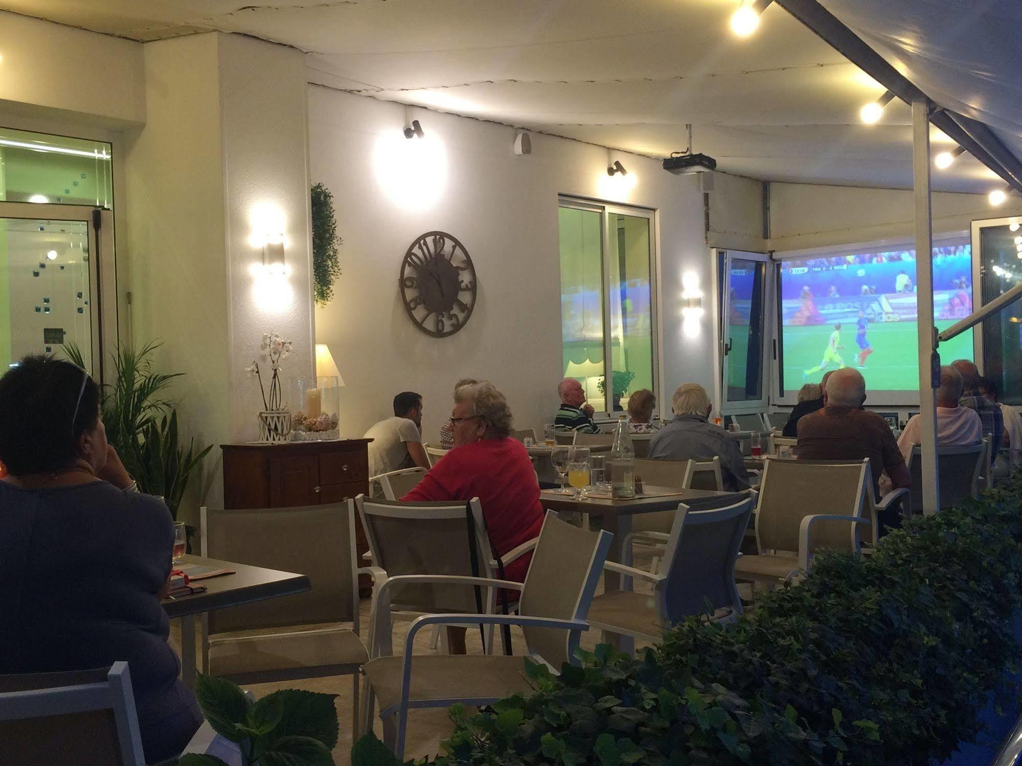 Hotel Touring Lido di Jesolo Esterno foto